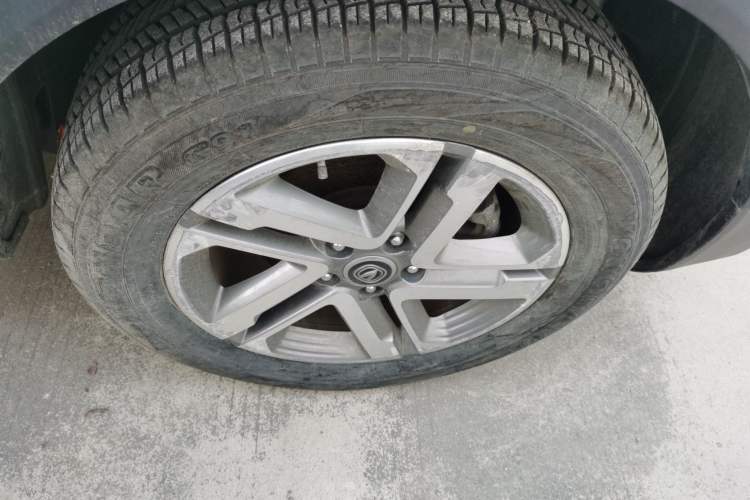 Used CHANGAN CS55 2017 1.5T Automatic Colorful Edition Right Front Wheel Hub