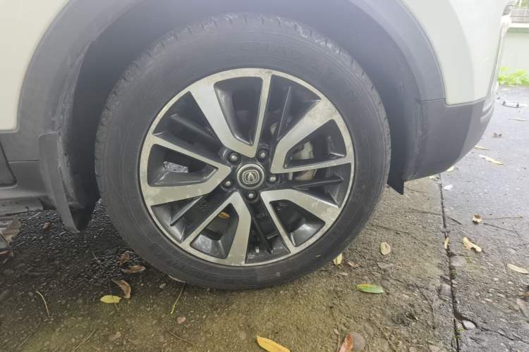 Used CHANGAN CS55 2017 1.5T Automatic Xuan Dong Model Right Front Wheel Hub