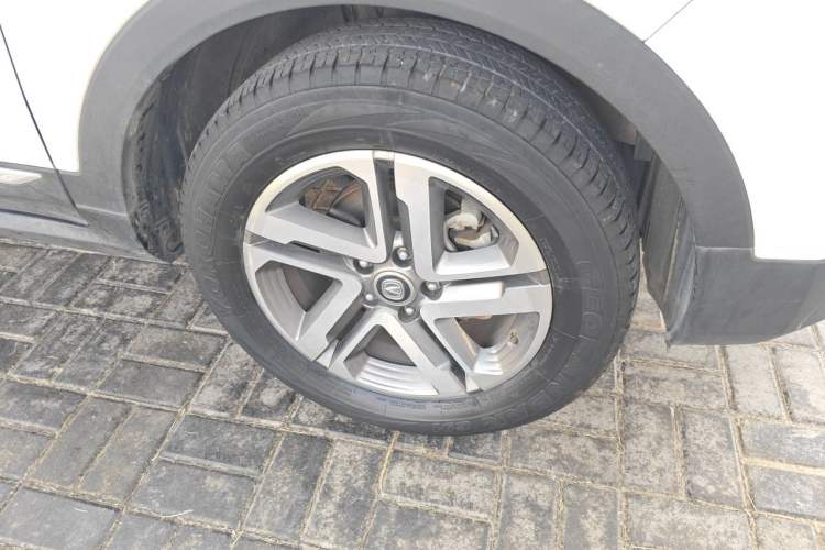 Used CHANGAN CS55 2017 1.5T Manual Colorful Edition Right Front Wheel Hub