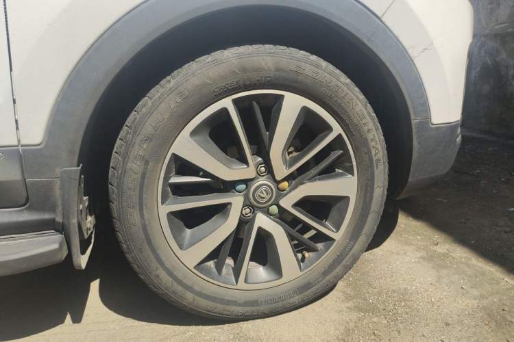 Used CHANGAN CS55 2017 1.5T Automatic Xuan Dong Model Right Front Wheel Hub