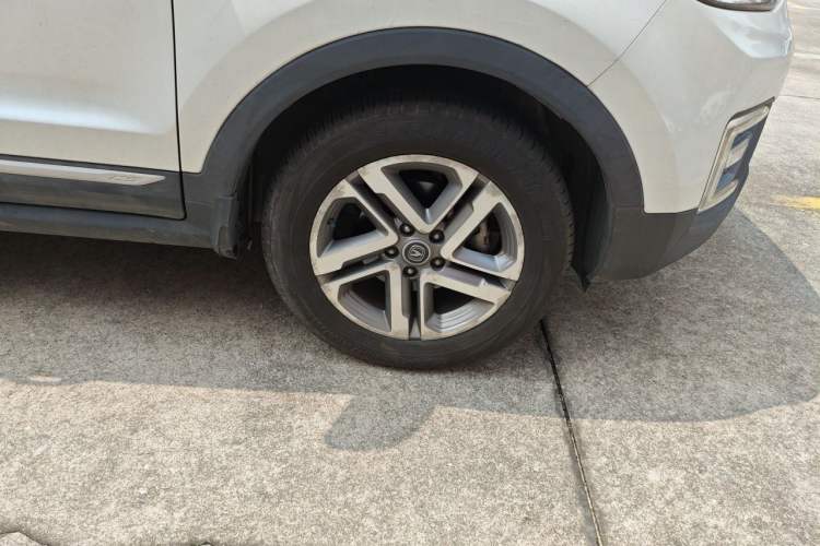 Used CHANGAN CS55 2017 1.5T Automatic Colorful Edition Right Front Wheel Hub