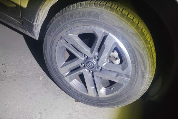 Used CHANGAN CS55 2017 1.5T Manual Colorful Edition Right Front Wheel Hub