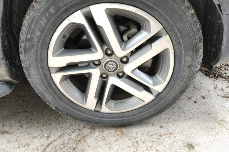 Used CHANGAN CS55 2017 1.5T Automatic Colorful Edition Right Front Wheel Hub