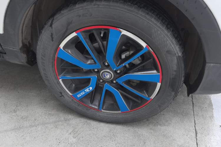 Used CHANGAN CS55 2017 1.5T Automatic Xuan Dong Model Right Front Wheel Hub