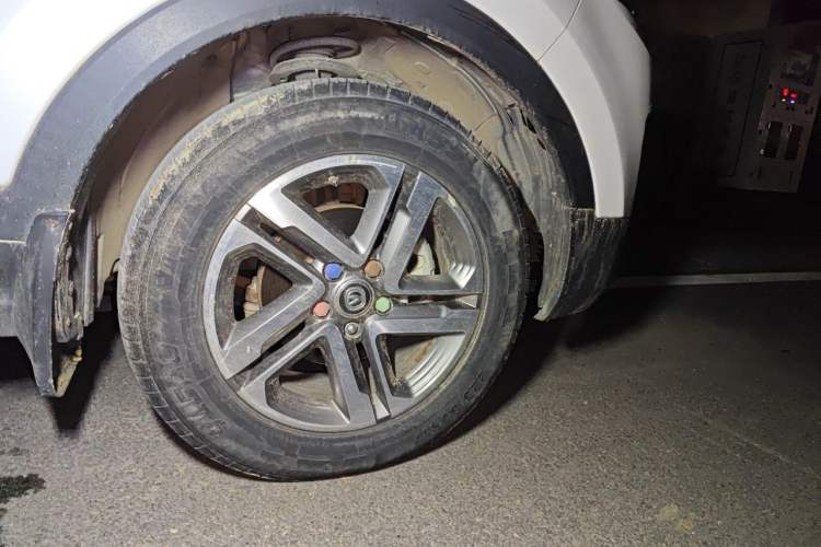 Used CHANGAN CS55 2017 1.5T Manual Colorful Edition Right Front Wheel Hub
