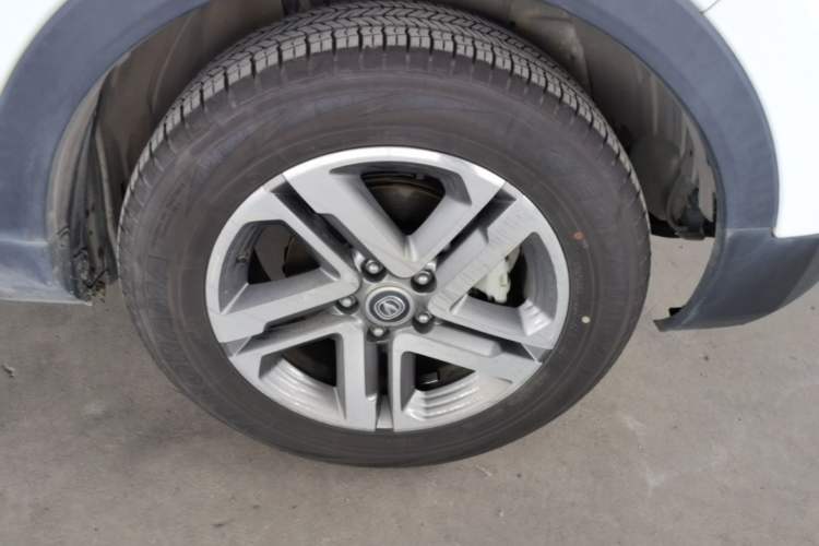 Used CHANGAN CS55 2017 1.5T Automatic Colorful Edition Right Front Wheel Hub