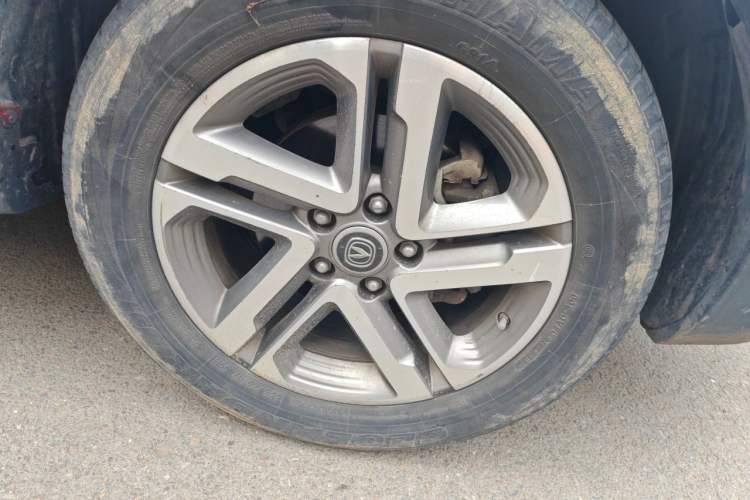 Used CHANGAN CS55 2017 1.5T Manual Ignition Model Right Front Wheel Hub
