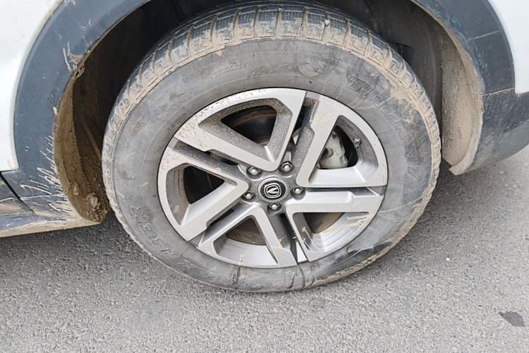 Used CHANGAN CS55 2017 1.5T Manual Colorful Edition Right Front Wheel Hub