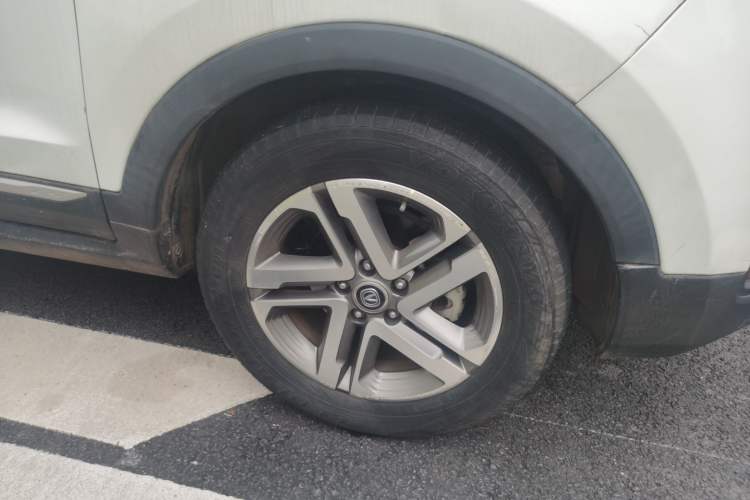 Used CHANGAN CS55 2017 1.5T Automatic Colorful Edition Right Front Wheel Hub