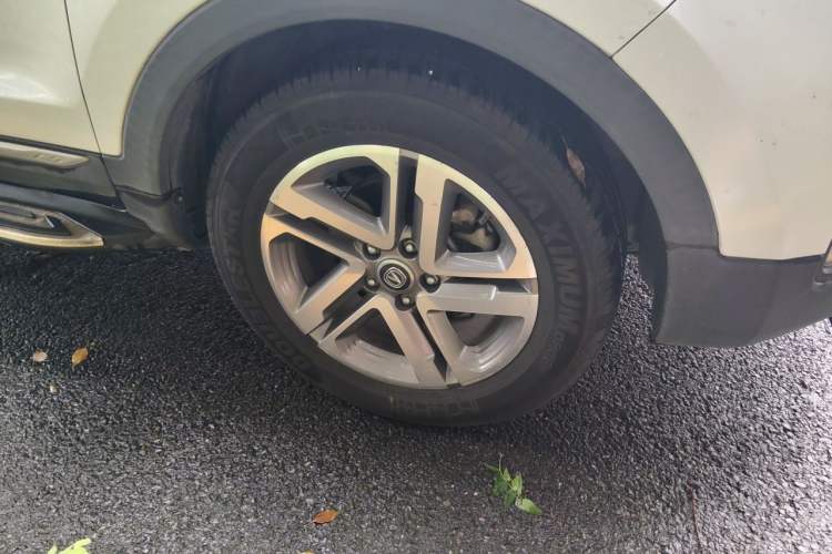 Used CHANGAN CS55 2017 1.5T Manual Colorful Edition Right Front Wheel Hub