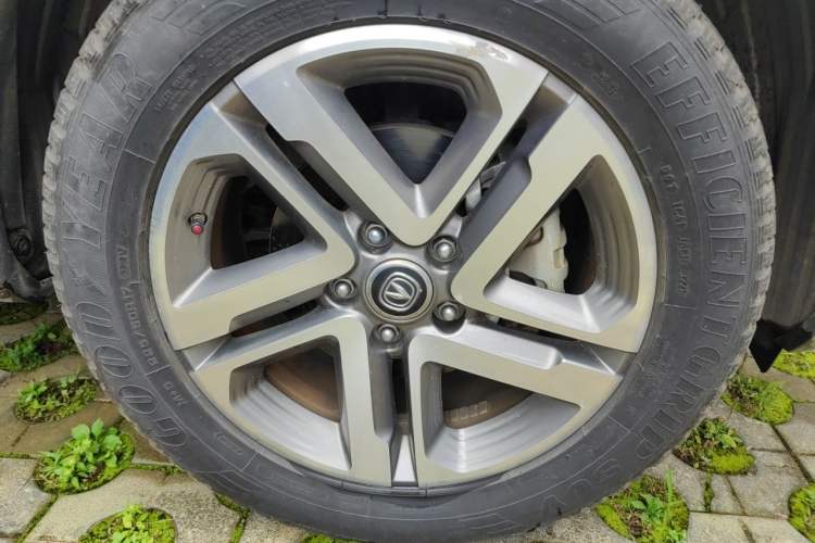 Used CHANGAN CS55 2017 1.5T Manual Colorful Edition Right Front Wheel Hub