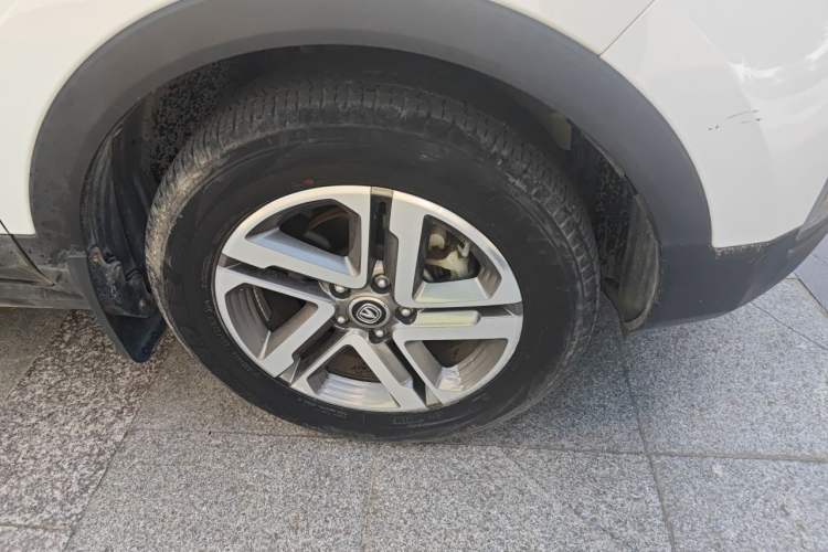 Used CHANGAN CS55 2017 1.5T Automatic Colorful Edition Right Front Wheel Hub