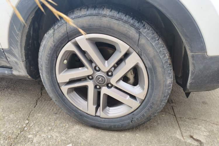 Used CHANGAN CS55 2017 1.5T Automatic Colorful Edition Right Front Wheel Hub