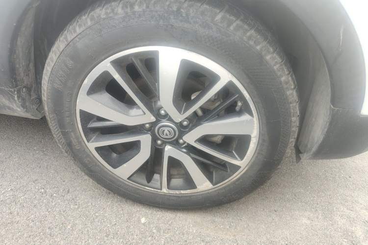 Used CHANGAN CS55 2017 1.5T Automatic Xuan Dong Model Right Front Wheel Hub