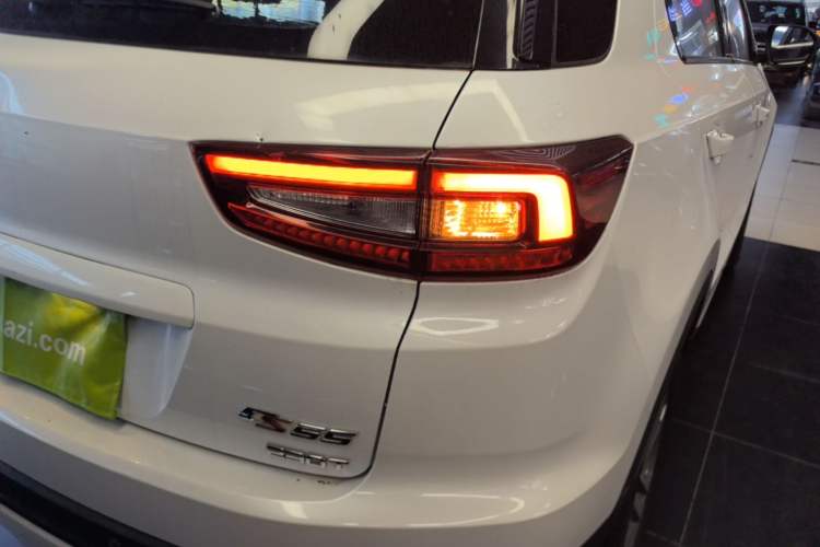 Used CHANGAN CS55 2017 1.5T Automatic Colorful Edition Right Rear Taillight