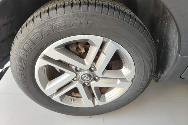 Used CHANGAN CS55 2017 1.5T Automatic Colorful Edition Right Rear Wheel Hub