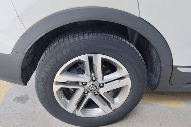 Used CHANGAN CS55 2017 1.5T Automatic Colorful Edition Right Rear Wheel Hub