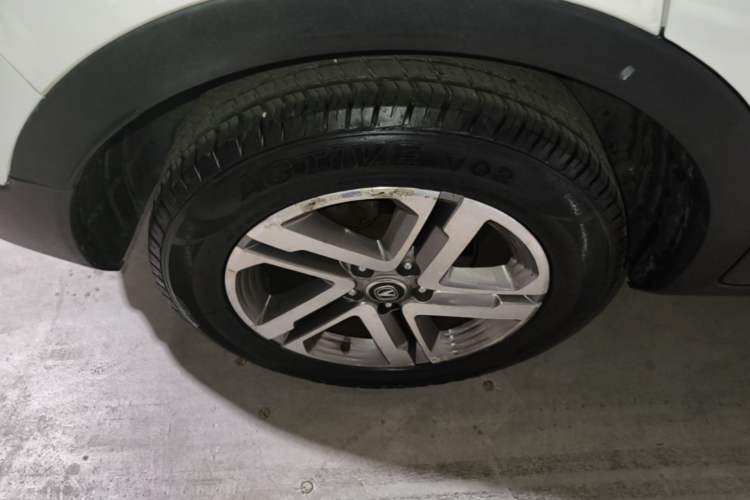 Used CHANGAN CS55 2017 1.5T Automatic Colorful Edition Right Rear Wheel Hub
