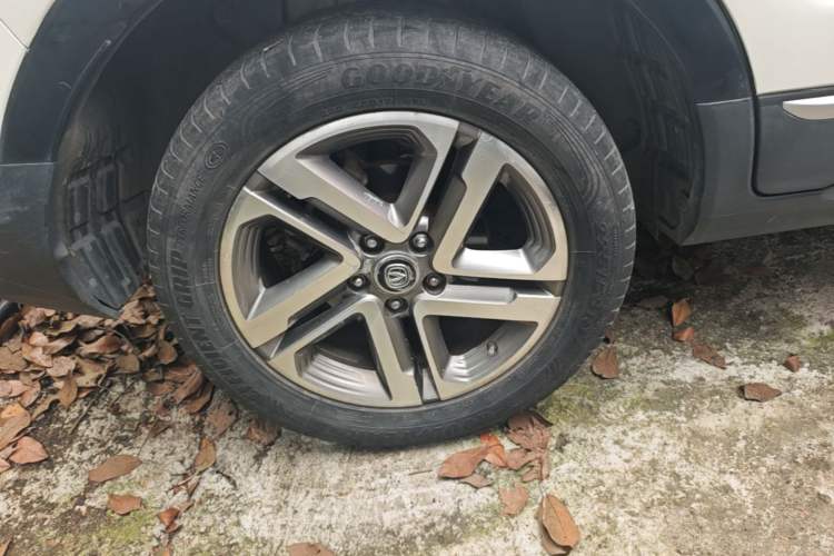 Used CHANGAN CS55 2017 1.5T Manual Colorful Edition Right Rear Wheel Hub