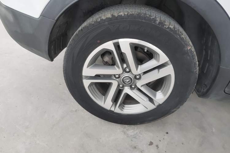Used CHANGAN CS55 2017 1.5T Manual Colorful Edition Right Rear Wheel Hub