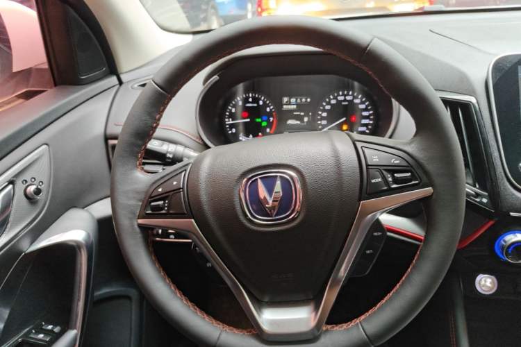 Used CHANGAN CS55 2017 1.5T Automatic Colorful Edition Steering Wheel