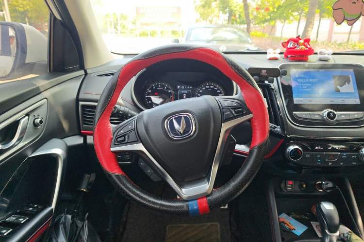 Used CHANGAN CS55 2017 1.5T Automatic Colorful Edition Steering Wheel