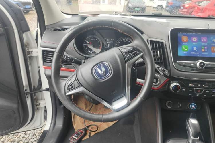 Used CHANGAN CS55 2017 1.5T Automatic Colorful Edition Steering Wheel