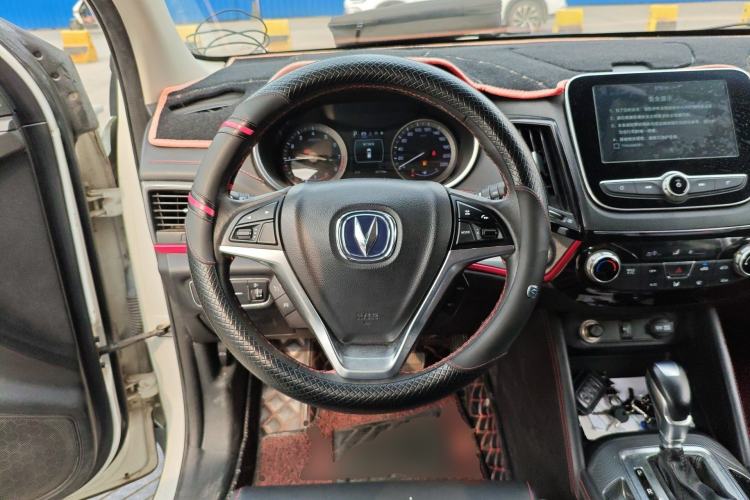 Used CHANGAN CS55 2017 1.5T Automatic Colorful Edition Steering Wheel