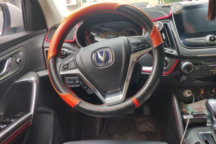 Used CHANGAN CS55 2017 1.5T Automatic Colorful Edition Steering Wheel
