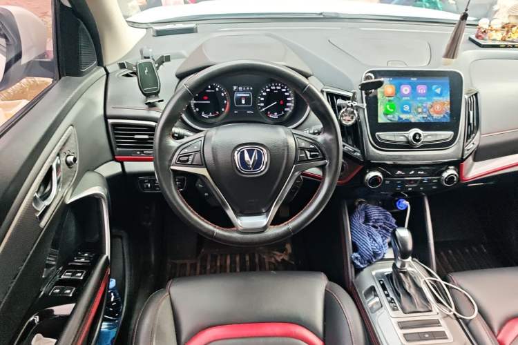 Used CHANGAN CS55 2017 1.5T Automatic Colorful Edition Steering Wheel