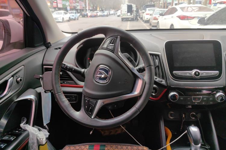 Used CHANGAN CS55 2017 1.5T Automatic Colorful Edition Steering Wheel