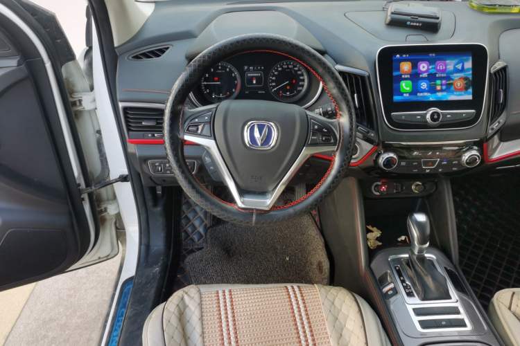 Used CHANGAN CS55 2017 1.5T Automatic Colorful Edition Steering Wheel