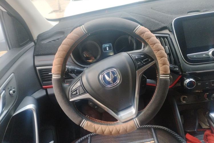 Used CHANGAN CS55 2017 1.5T Automatic Colorful Edition Steering Wheel