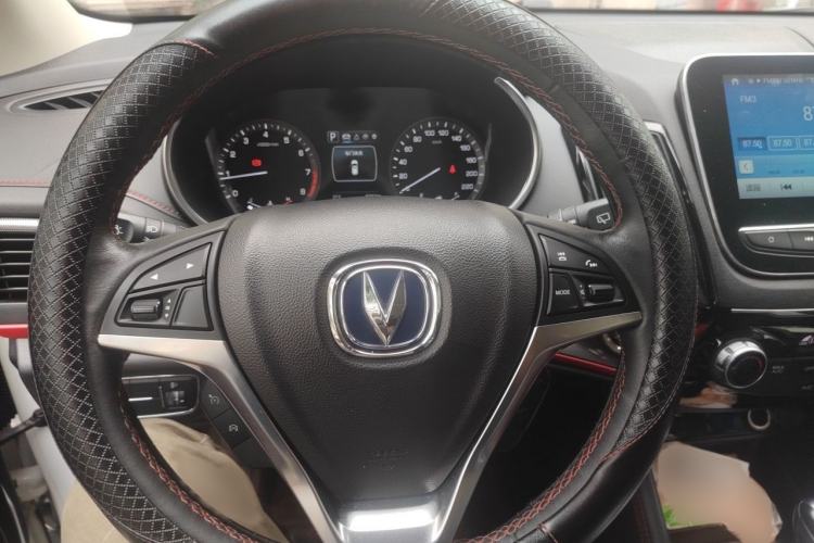 Used CHANGAN CS55 2017 1.5T Automatic Colorful Edition Steering Wheel