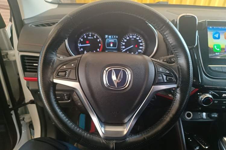 Used CHANGAN CS55 2017 1.5T Automatic Colorful Edition Steering Wheel