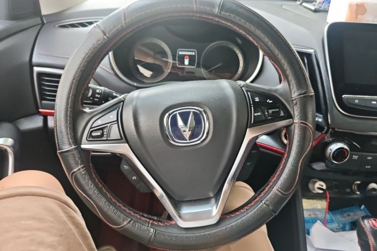 Used CHANGAN CS55 2017 1.5T Automatic Colorful Edition Steering Wheel