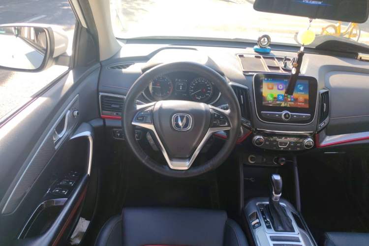 Used CHANGAN CS55 2017 1.5T Automatic Colorful Edition Steering Wheel
