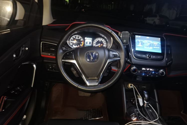 Used CHANGAN CS55 2017 1.5T Automatic Colorful Edition Steering Wheel