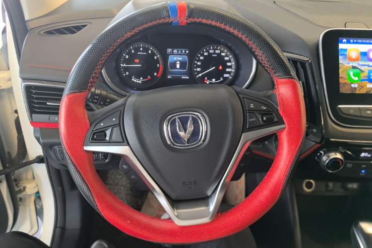 Used CHANGAN CS55 2017 1.5T Automatic Colorful Edition Steering Wheel