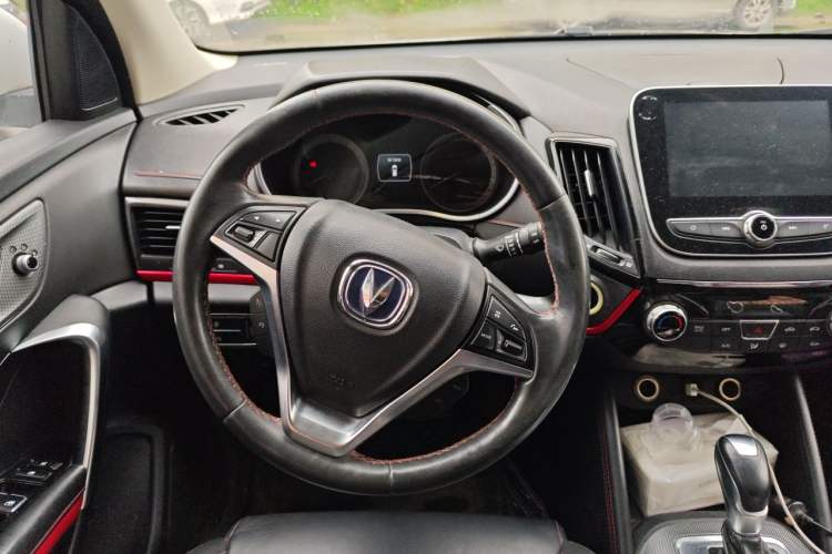 Used CHANGAN CS55 2017 1.5T Automatic Colorful Edition Steering Wheel
