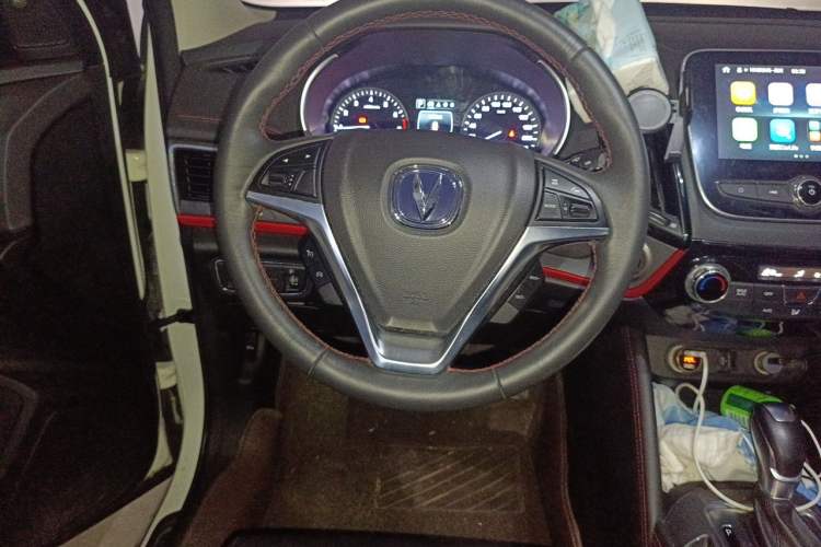 Used CHANGAN CS55 2017 1.5T Automatic Colorful Edition Steering Wheel