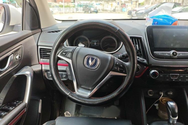 Used CHANGAN CS55 2017 1.5T Automatic Colorful Edition Steering Wheel