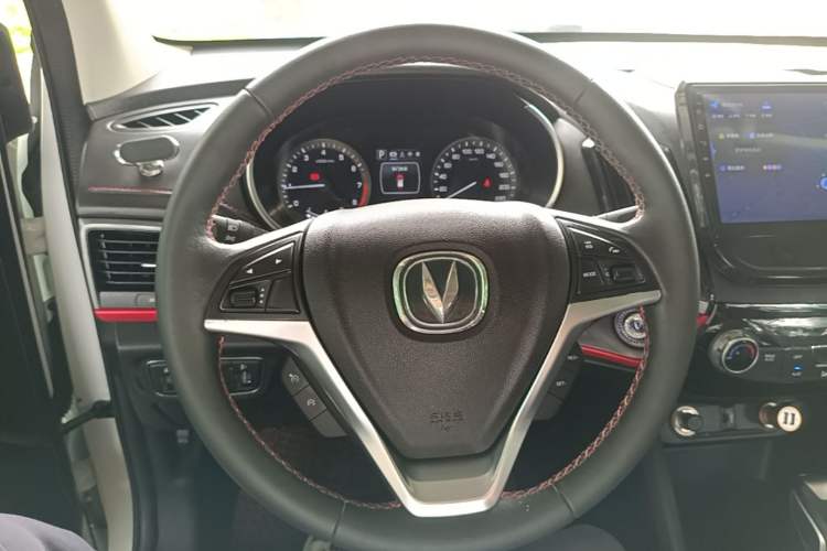 Used CHANGAN CS55 2017 1.5T Automatic Colorful Edition Steering Wheel