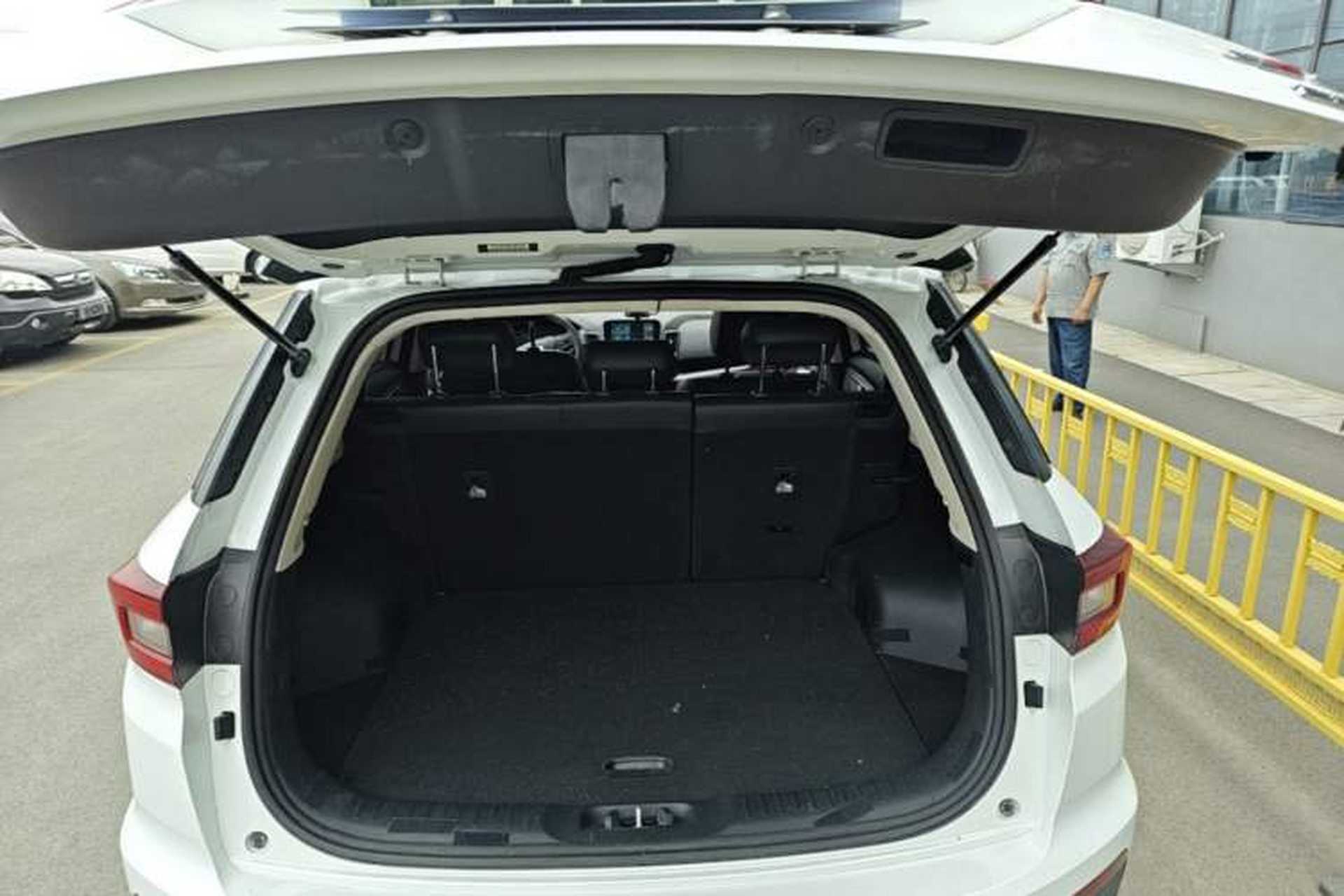 Used CHANGAN CS55 2017 1.5T Automatic Colorful Edition Trunk
