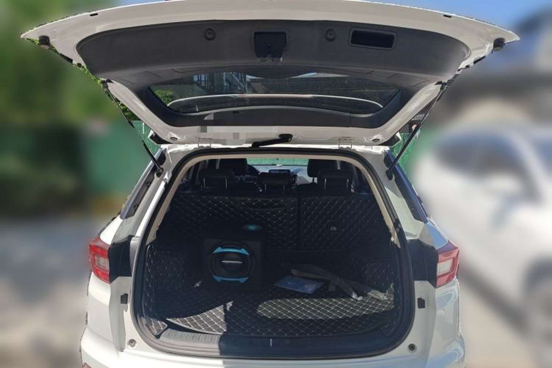 Used CHANGAN CS55 2017 1.5T Automatic Colorful Edition Trunk