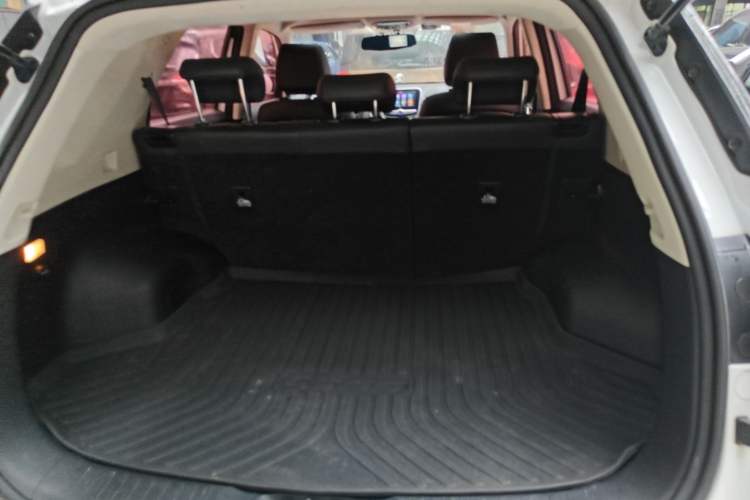 Used CHANGAN CS55 2017 1.5T Automatic Colorful Edition Trunk