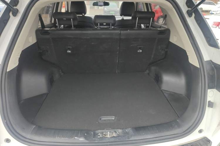Used CHANGAN CS55 2017 1.5T Automatic Colorful Edition Trunk
