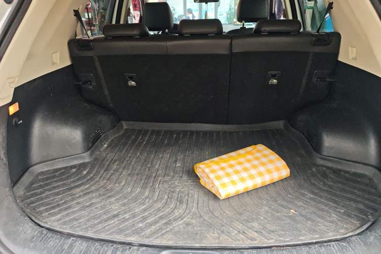Used CHANGAN CS55 2017 1.5T Automatic Colorful Edition Trunk