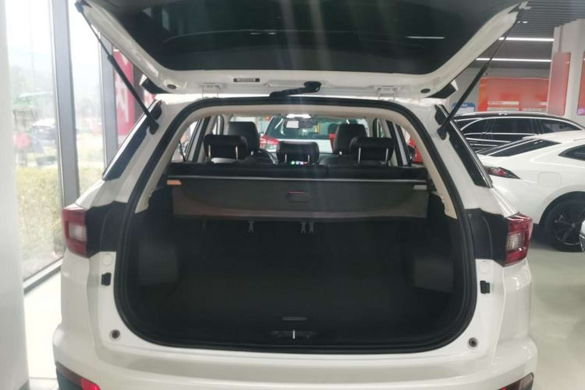 Used CHANGAN CS55 2017 1.5T Automatic Colorful Edition Trunk