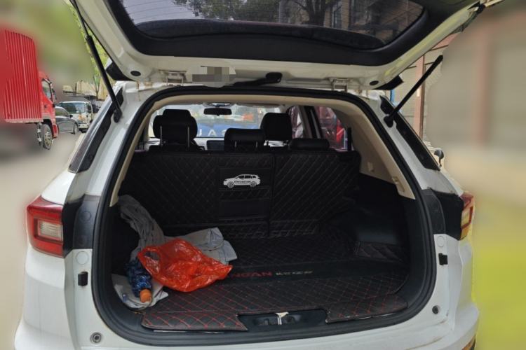 Used CHANGAN CS55 2017 1.5T Automatic Colorful Edition Trunk